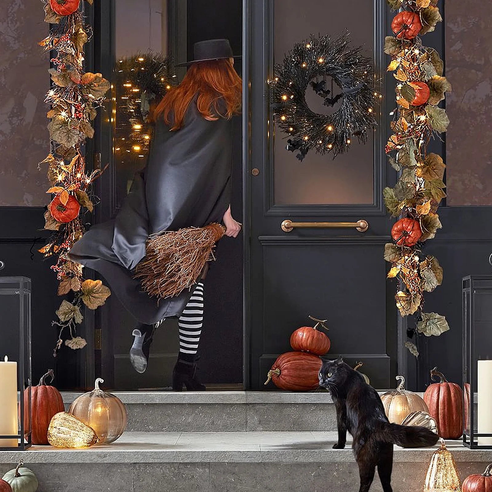 Black Halloween Wreath Bat Wreath Door Wreath with Glitter Bats Halloween Party Decorations